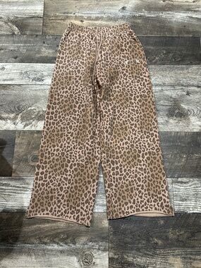 VS PINK Wide Leg Split Hem Sweatpants in Leopard